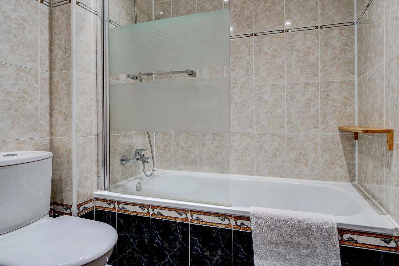 Apartamento Luminoso Atico Con Terraza, Irun, Parking, 4Pax España