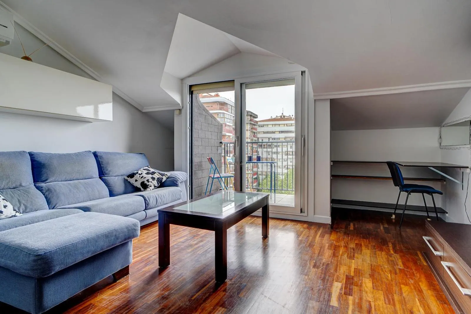 Apartamento Luminoso Atico Con Terraza, Irun, Parking, 4Pax 0*, Irun España